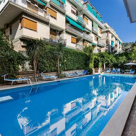 Estate4home - Casa Maridea شقة